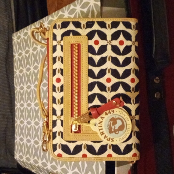 Handbag - Picture 2 of 3